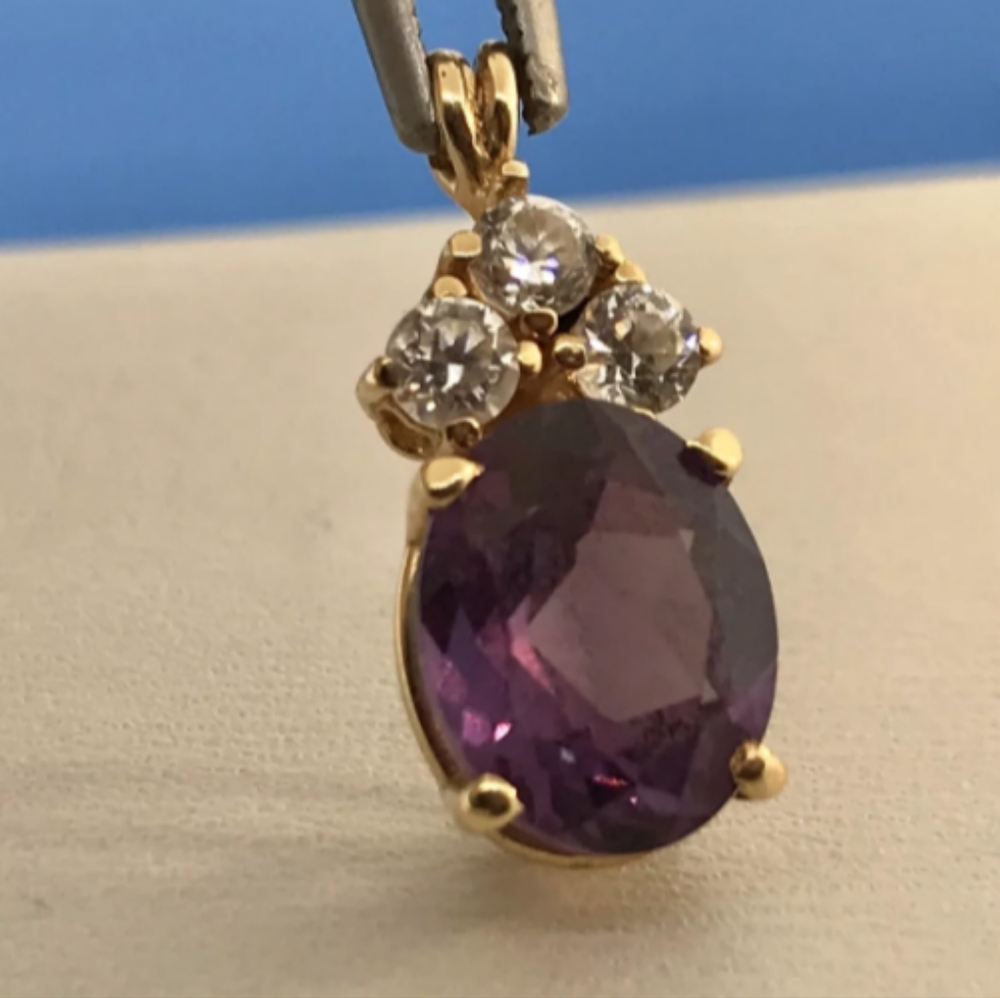 Purple Saphire And Cubic Zirconia Gold Pendant.Luxury Gems